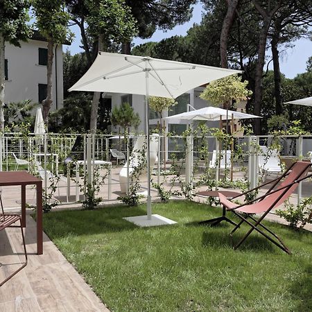 Elegance Riccione Lejlighedshotel Eksteriør billede