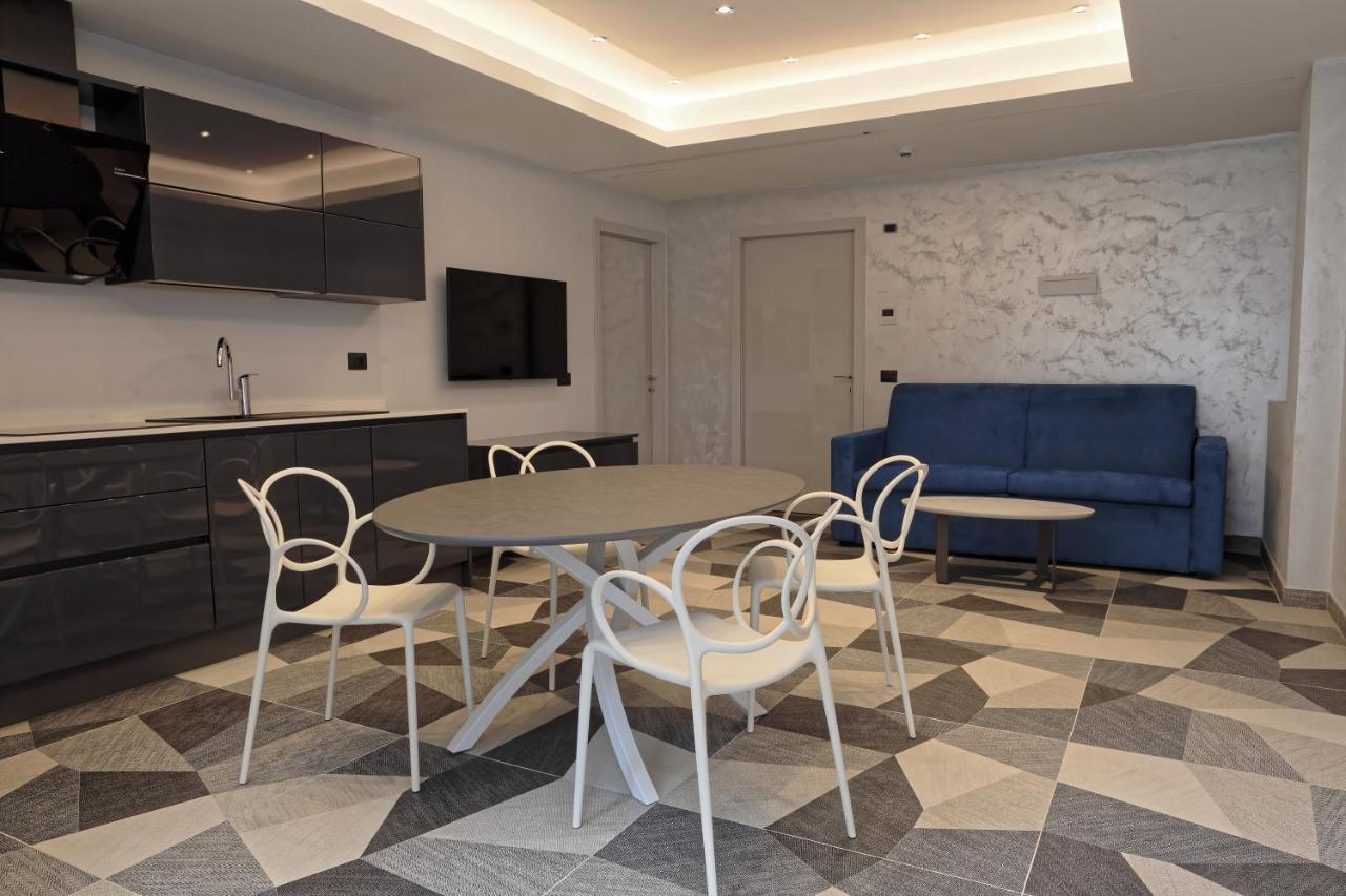 Elegance Riccione Lejlighedshotel Eksteriør billede