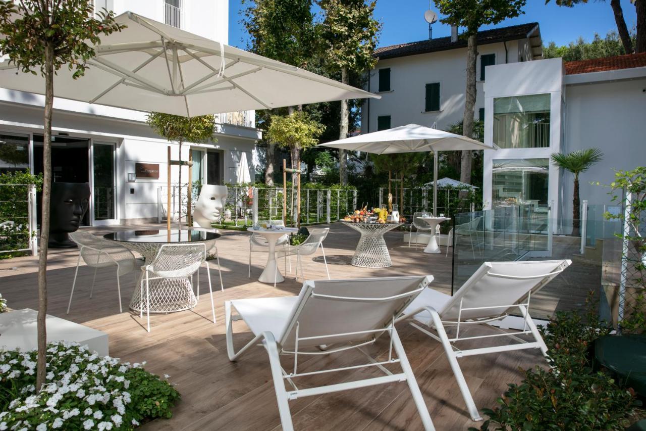 Elegance Riccione Lejlighedshotel Eksteriør billede