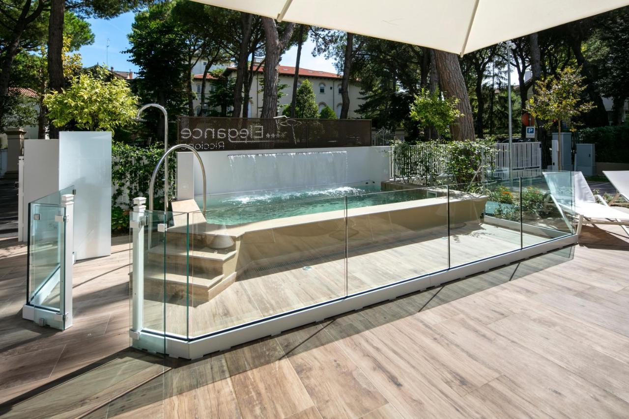 Elegance Riccione Lejlighedshotel Eksteriør billede