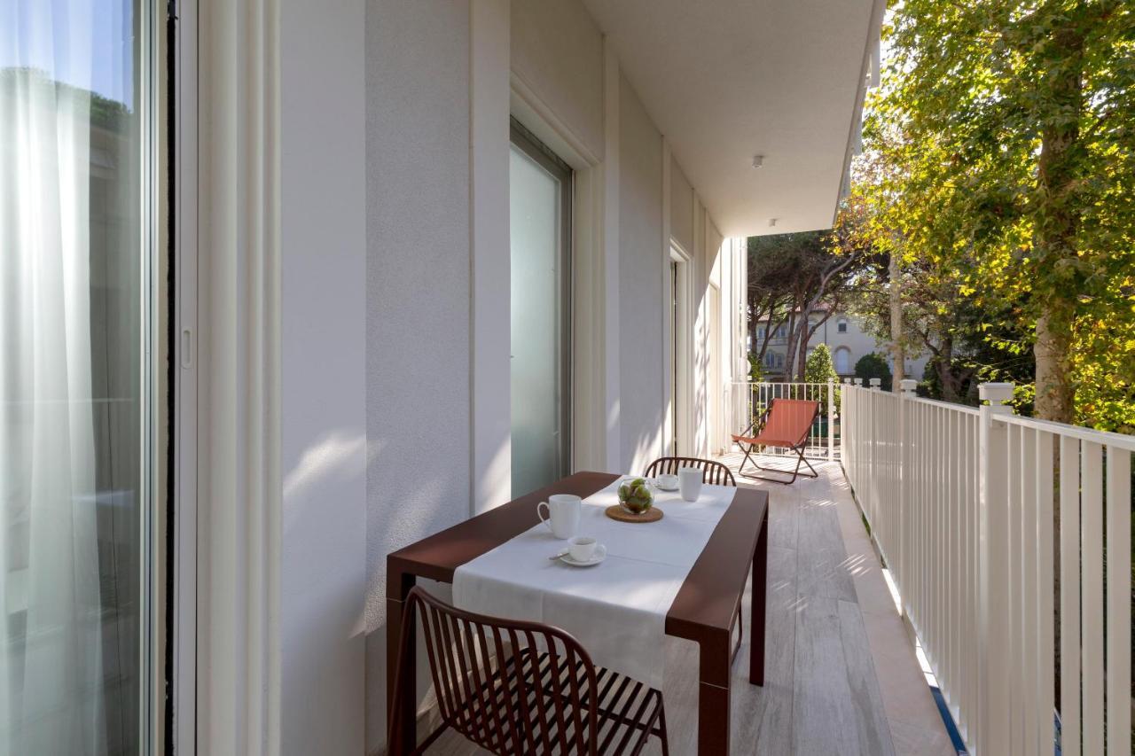 Elegance Riccione Lejlighedshotel Eksteriør billede