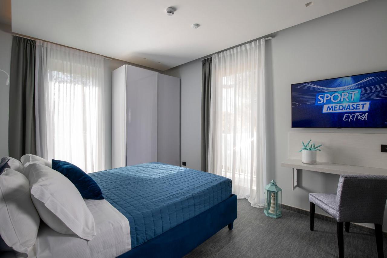 Elegance Riccione Lejlighedshotel Eksteriør billede