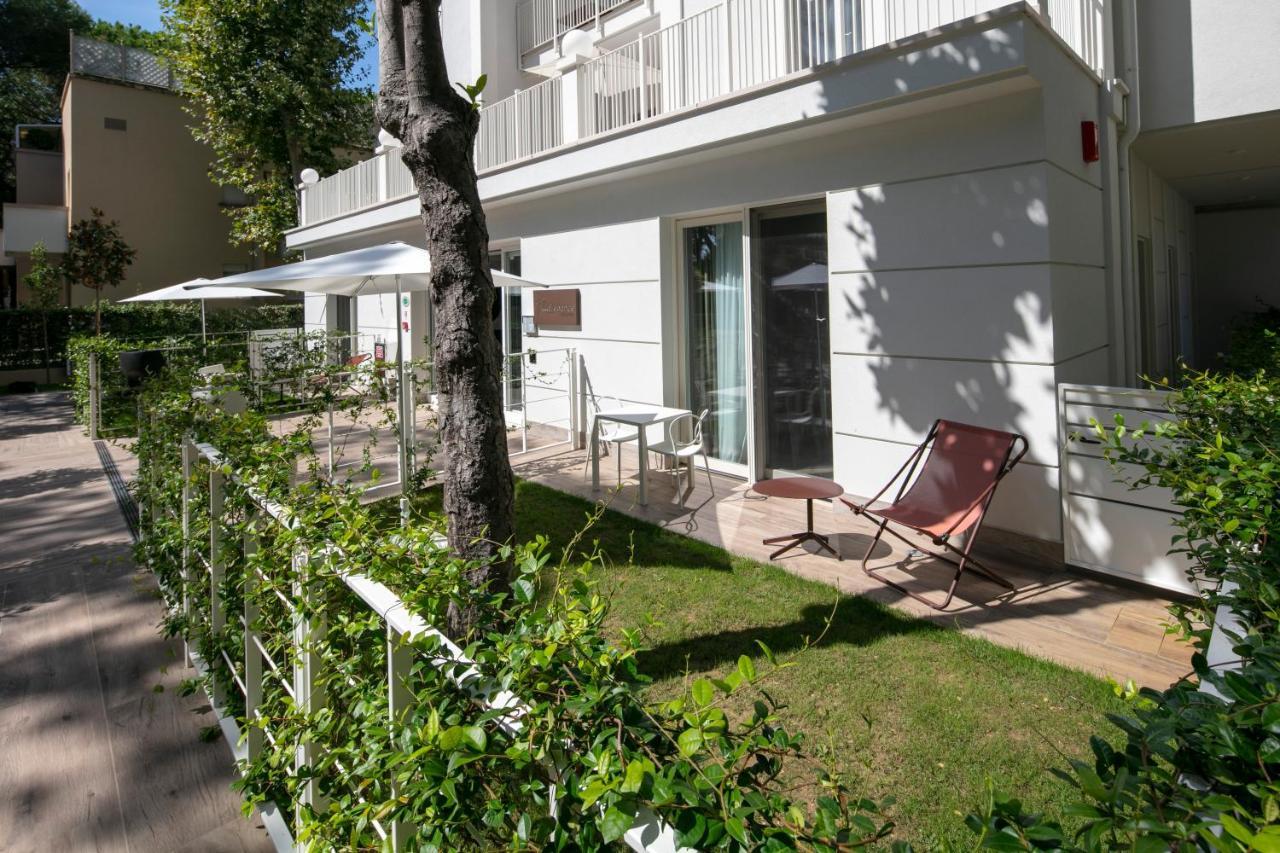 Elegance Riccione Lejlighedshotel Eksteriør billede