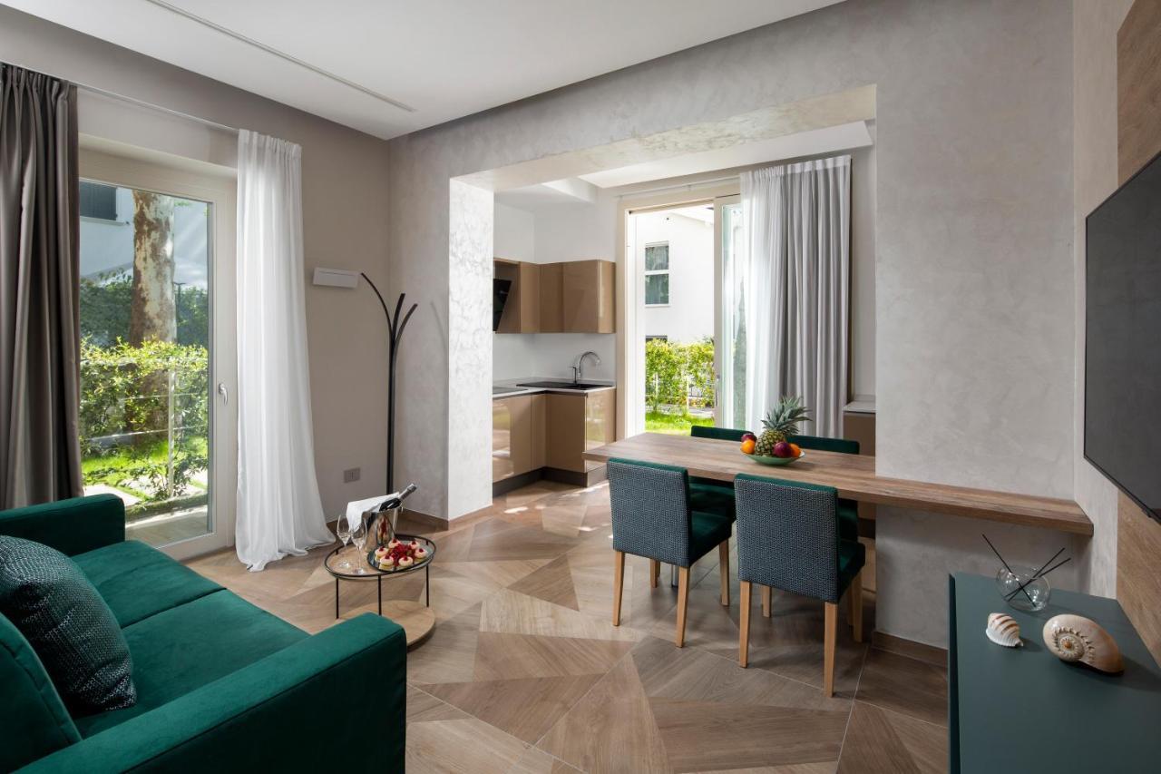 Elegance Riccione Lejlighedshotel Eksteriør billede