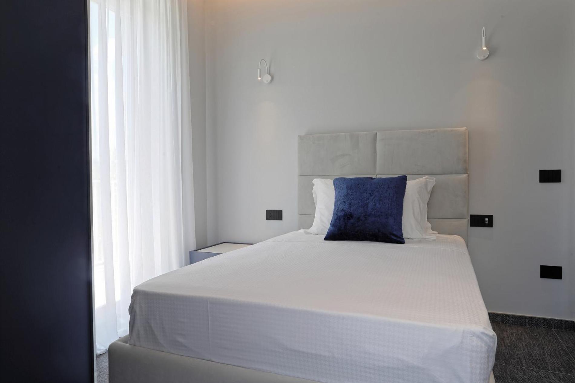 Elegance Riccione Lejlighedshotel Værelse billede